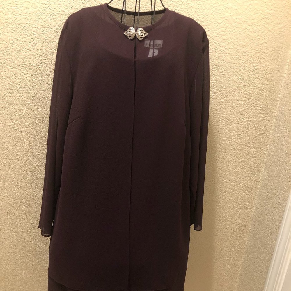 Sleeveless dress with shear jacket